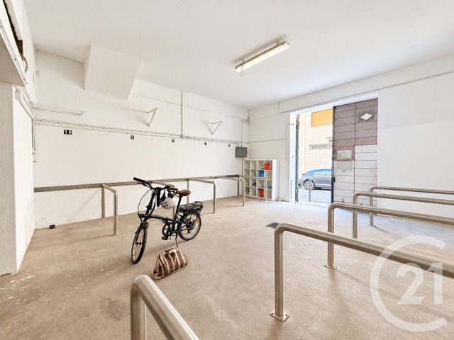 Appartement Local &agrave; vendre - 1 pi&egrave;ce - 54 m2 - Marseille - 13001 - PROVENCE-ALPES-COTE-D-AZUR