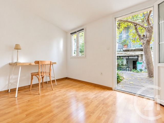 Appartement F4 &agrave; louer - 4 pi&egrave;ces - 97,44 m2 - Marseille - 13006 - PROVENCE-ALPES-COTE-D-AZUR