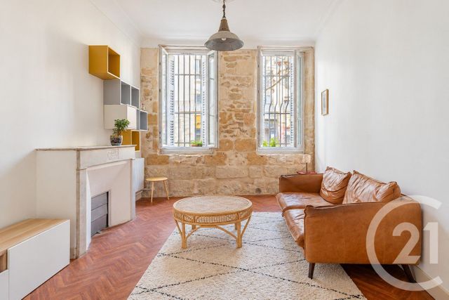 Appartement F4 &agrave; louer - 4 pi&egrave;ces - 97,44 m2 - Marseille - 13006 - PROVENCE-ALPES-COTE-D-AZUR