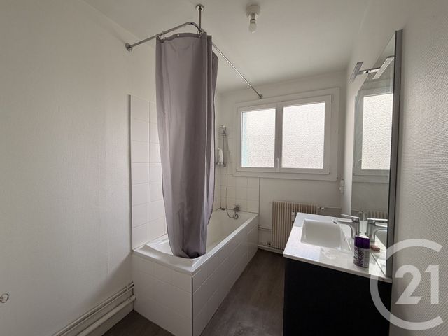 Appartement F4 &agrave; louer - 4 pi&egrave;ces - 71,09 m2 - Tarare - 69 - RHONE-ALPES