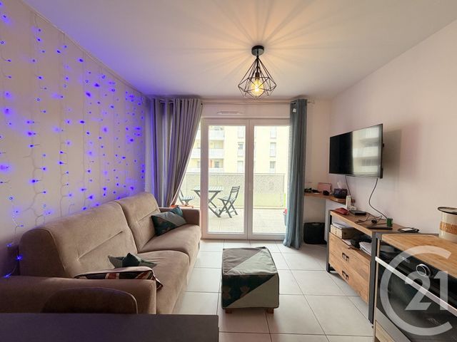 Appartement F2 &agrave; louer - 2 pi&egrave;ces - 38,80 m2 - Tarare - 69 - RHONE-ALPES
