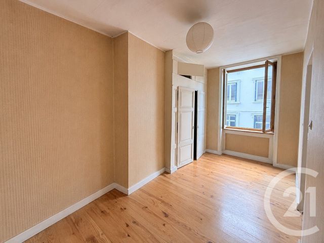 Appartement Duplex &agrave; louer - 4 pi&egrave;ces - 88,66 m2 - Tarare - 69 - RHONE-ALPES