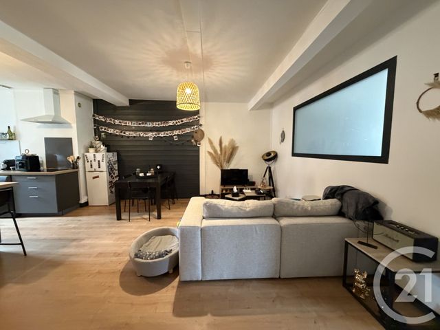 Appartement F4 &agrave; louer - 4 pi&egrave;ces - 85 m2 - Tarare - 69 - RHONE-ALPES