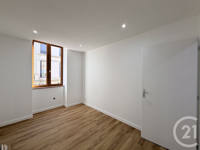 Appartement F3 &agrave; louer - 3 pi&egrave;ces - 57,02 m2 - Tarare - 69 - RHONE-ALPES