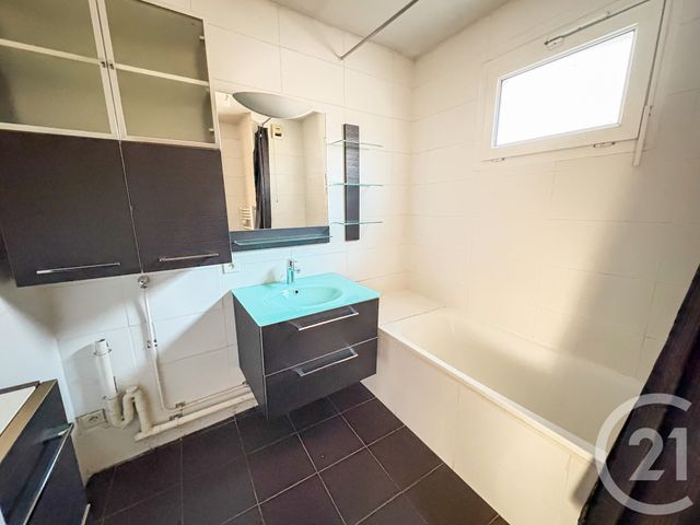 Appartement F3 à vendre - 3 pièces - 62,46 m2 - Tarare - 69 - RHONE-ALPES