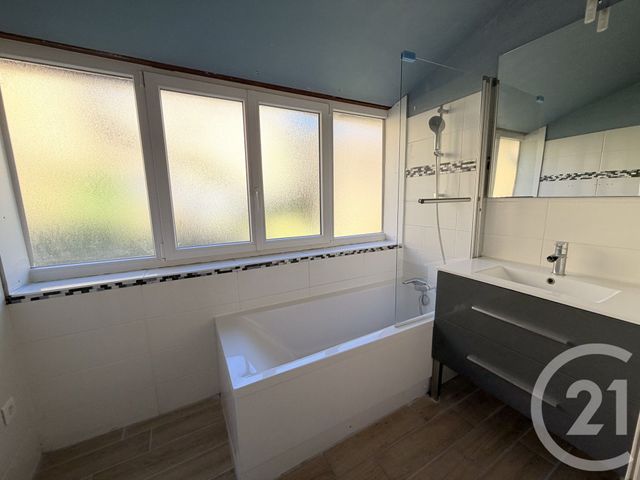 Maison &agrave; louer - 3 pi&egrave;ces - 68,22 m2 - St Loup - 69 - RHONE-ALPES