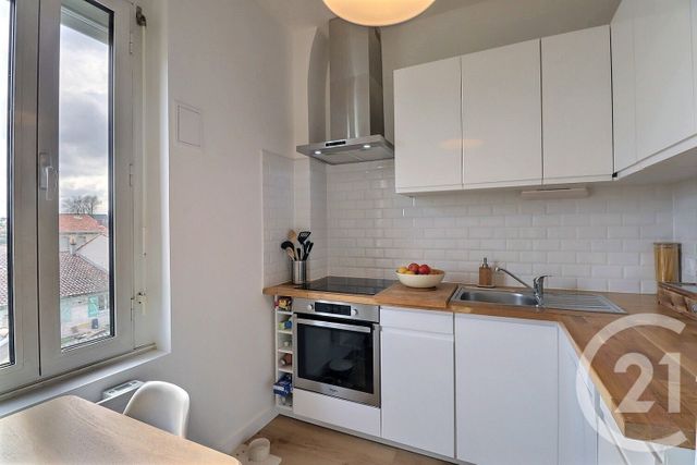 Appartement F3 &agrave; vendre - 3 pi&egrave;ces - 52 m2 - Bordeaux - 33 - AQUITAINE