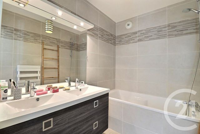 Appartement T4 &agrave; vendre - 4 pi&egrave;ces - 82,98 m2 - Bordeaux - 33 - AQUITAINE