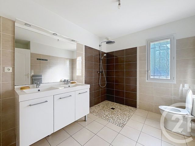Maison &agrave; louer - 4 pi&egrave;ces - 104 m2 - La Ville Dieu Du Temple - 82 - MIDI-PYRENEES