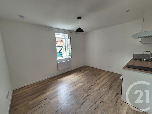 Appartement F1 à louer - 1 pièce - 21 m2 - Auterive - 31 - MIDI-PYRENEES