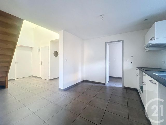 Maison &agrave; louer - 4 pi&egrave;ces - 145 m2 - Lissac - 09 - MIDI-PYRENEES