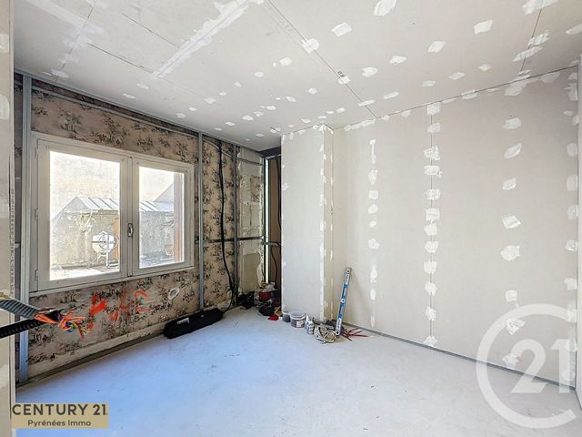 Appartement F4 à vendre - 4 pièces - 165 m2 - Bagneres De Luchon - 31 - MIDI-PYRENEES