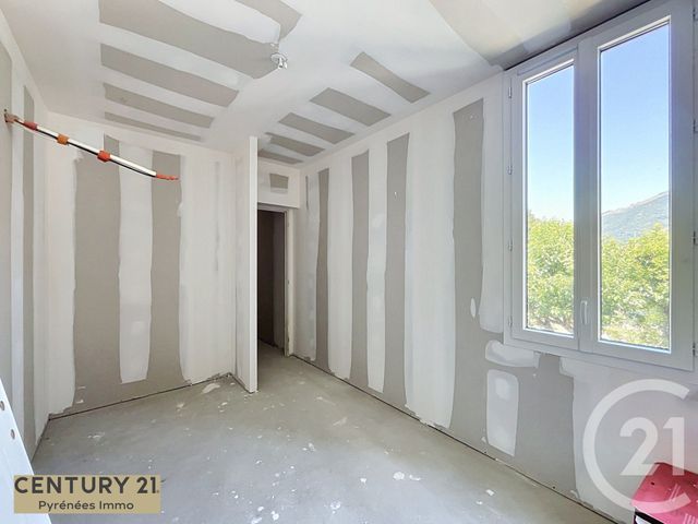 Appartement T2 &agrave; vendre - 2 pi&egrave;ces - 46,50 m2 - Bagneres De Luchon - 31 - MIDI-PYRENEES