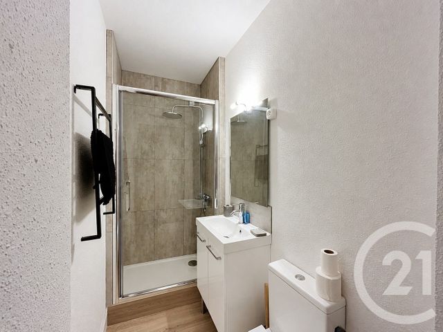 Appartement F3 &agrave; vendre - 3 pi&egrave;ces - 45 m2 - Bagneres De Luchon - 31 - MIDI-PYRENEES
