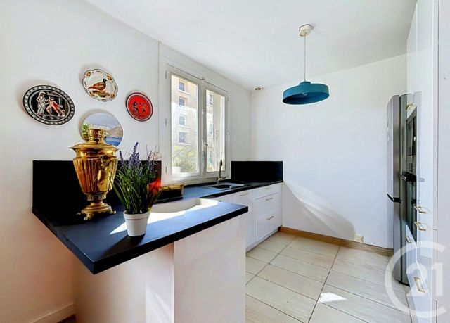 Maison &agrave; vendre - 4 pi&egrave;ces - 75 m2 - Versailles - 78 - ILE-DE-FRANCE