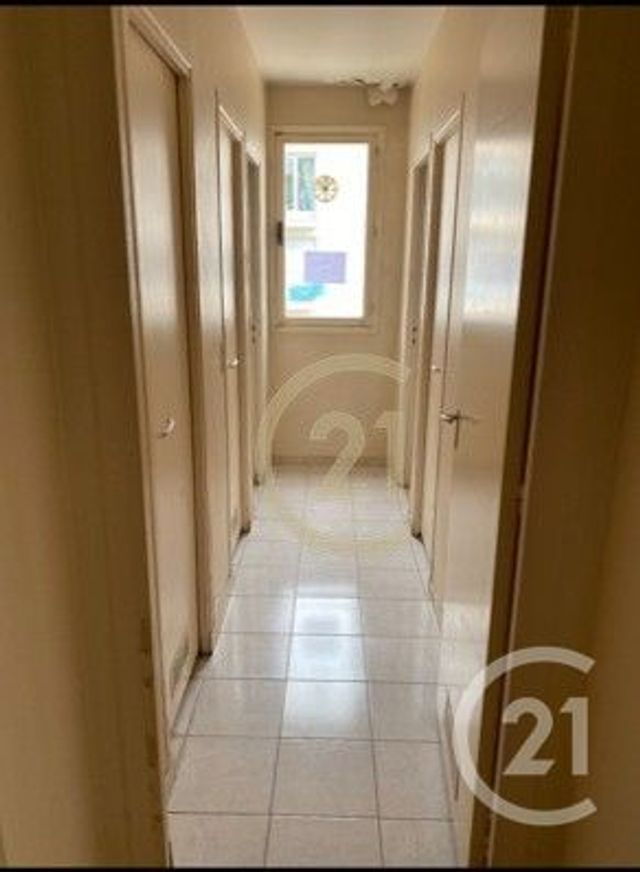 Appartement Chambre &agrave; vendre - 1 pi&egrave;ce - 11,86 m2 - Versailles - 78 - ILE-DE-FRANCE