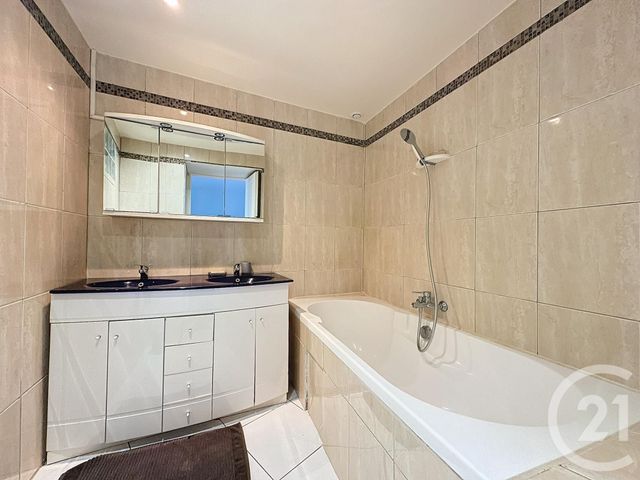 Appartement F4 &agrave; vendre - 4 pi&egrave;ces - 111,79 m2 - Versailles - 78 - ILE-DE-FRANCE