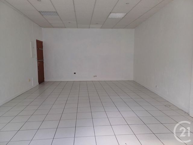 Appartement Local &agrave; louer - 1 pi&egrave;ce - 40 m2 - Bourg St Maurice - 73 - RHONE-ALPES