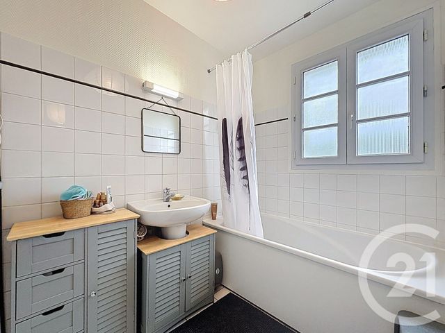 Appartement T4 &agrave; vendre - 4 pi&egrave;ces - 72,60 m2 - Noyon - 60 - PICARDIE