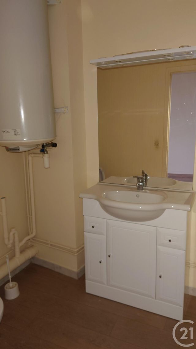 Appartement F2 &agrave; louer - 2 pi&egrave;ces - 40 m2 - Noyon - 60 - PICARDIE