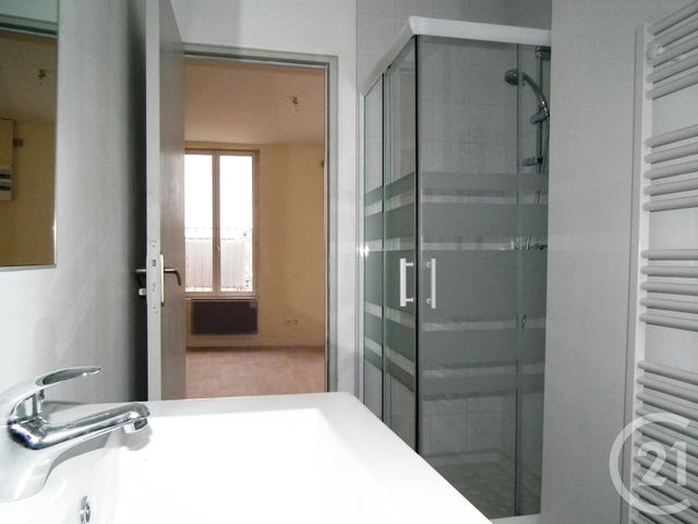 Appartement F2 &agrave; louer - 2 pi&egrave;ces - 37,89 m2 - Crisolles - 60 - PICARDIE