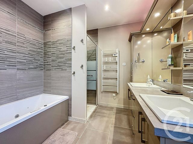 Maison &agrave; vendre - 5 pi&egrave;ces - 111,22 m2 - Guiscard - 60 - PICARDIE