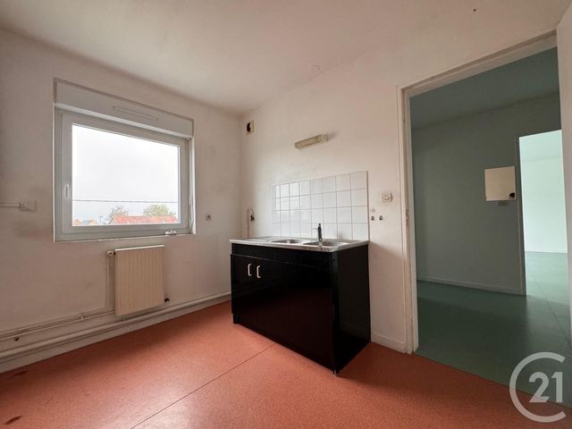 Appartement F3 à louer - 3 pièces - 69,80 m2 - Crisolles - 60 - PICARDIE