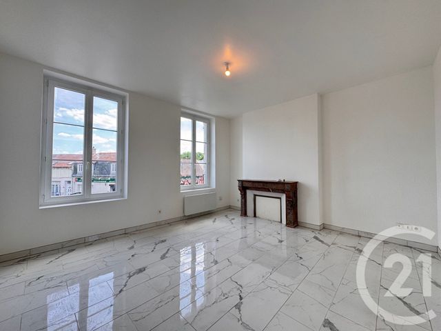 Appartement F3 &agrave; louer - 4 pi&egrave;ces - 81,52 m2 - Noyon - 60 - PICARDIE