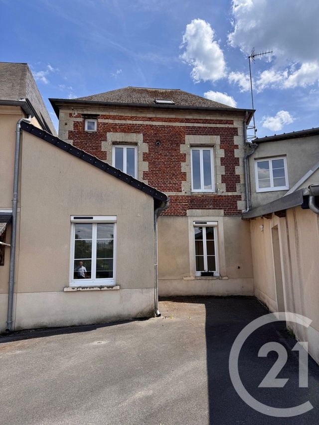 Appartement F3 &agrave; louer - 4 pi&egrave;ces - 81,52 m2 - Noyon - 60 - PICARDIE