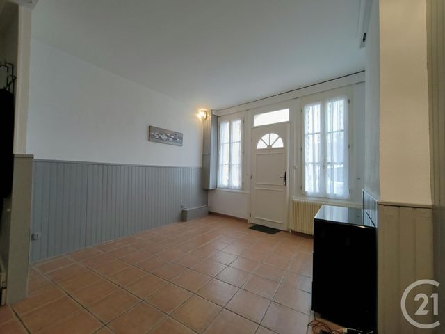 Maison &agrave; louer - 4 pi&egrave;ces - 74,02 m2 - Noyon - 60 - PICARDIE