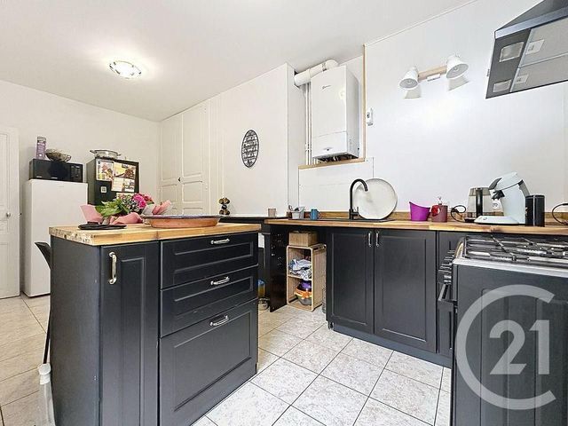Maison &agrave; louer - 4 pi&egrave;ces - 74,02 m2 - Noyon - 60 - PICARDIE