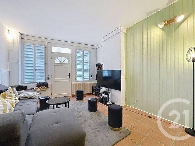 Maison &agrave; louer - 4 pi&egrave;ces - 74,02 m2 - Noyon - 60 - PICARDIE