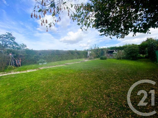 Maison &agrave; louer - 5 pi&egrave;ces - 108,30 m2 - Guiscard - 60 - PICARDIE