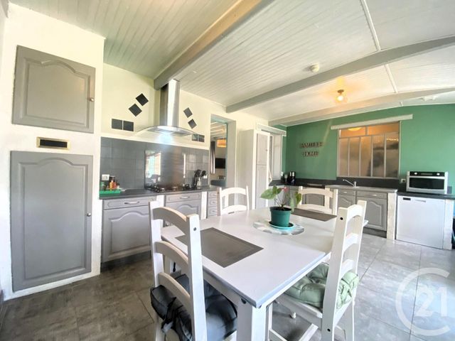 Maison &agrave; louer - 5 pi&egrave;ces - 108,30 m2 - Guiscard - 60 - PICARDIE