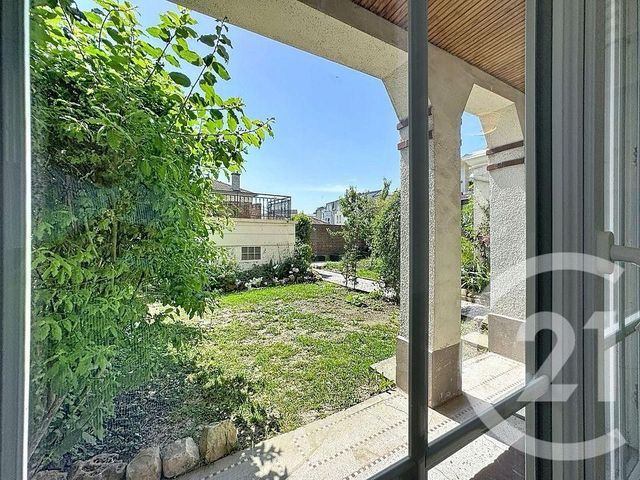 Maison &agrave; louer - 4 pi&egrave;ces - 102 m2 - Noyon - 60 - PICARDIE