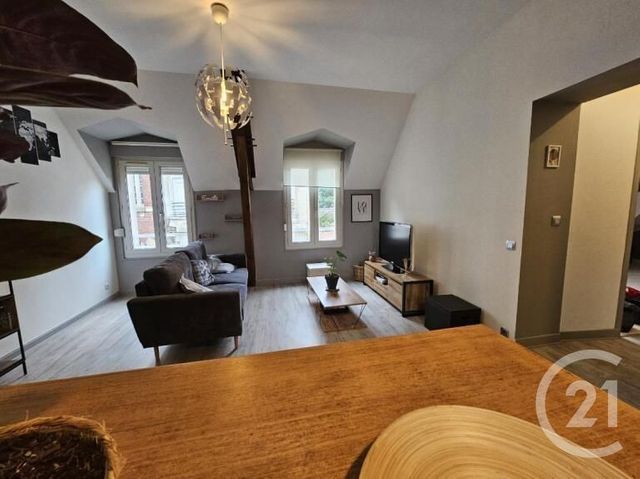 Appartement F3 &agrave; louer - 3 pi&egrave;ces - 53 m2 - Noyon - 60 - PICARDIE