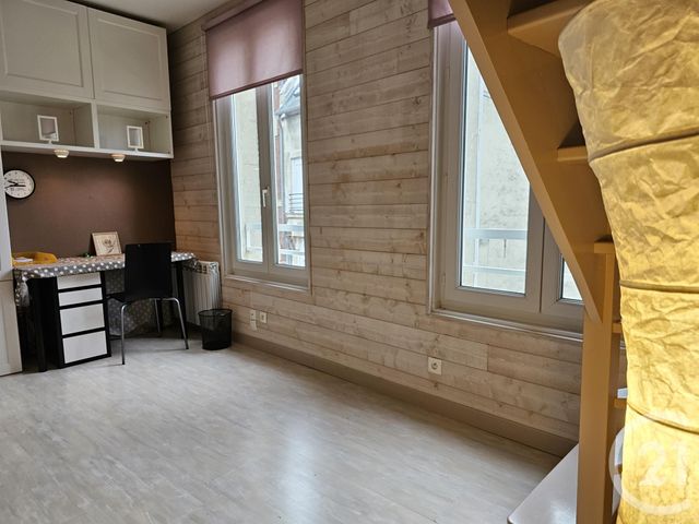 Appartement F3 &agrave; louer - 3 pi&egrave;ces - 53 m2 - Noyon - 60 - PICARDIE