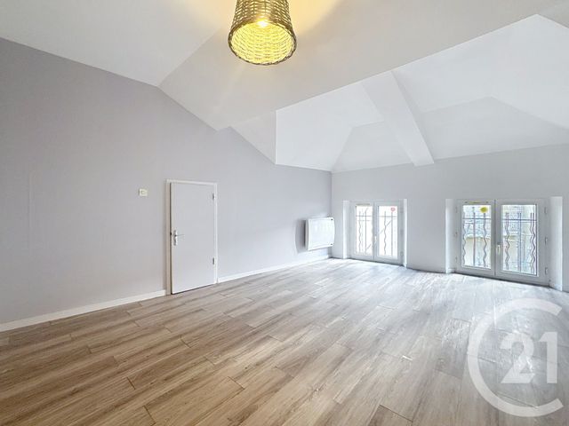 Appartement T2 &agrave; louer - 2 pi&egrave;ces - 42,55 m2 - Noyon - 60 - PICARDIE