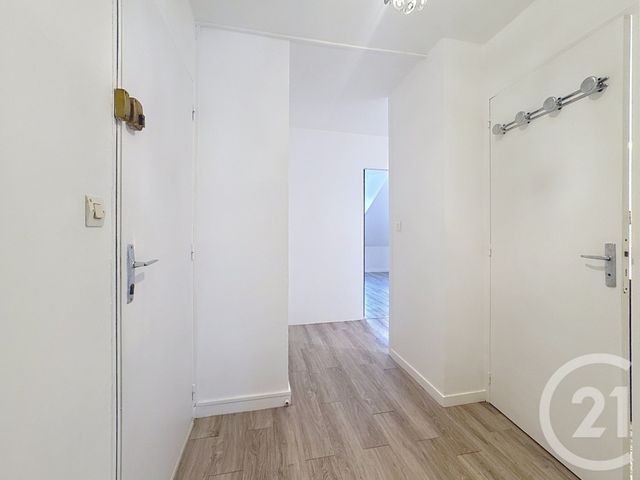 Appartement T2 &agrave; louer - 2 pi&egrave;ces - 42,55 m2 - Noyon - 60 - PICARDIE