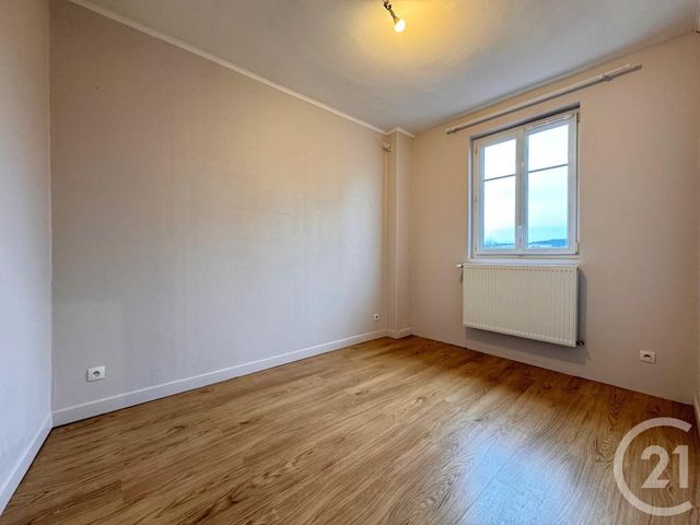 Maison &agrave; louer - 4 pi&egrave;ces - 96,37 m2 - Noyon - 60 - PICARDIE