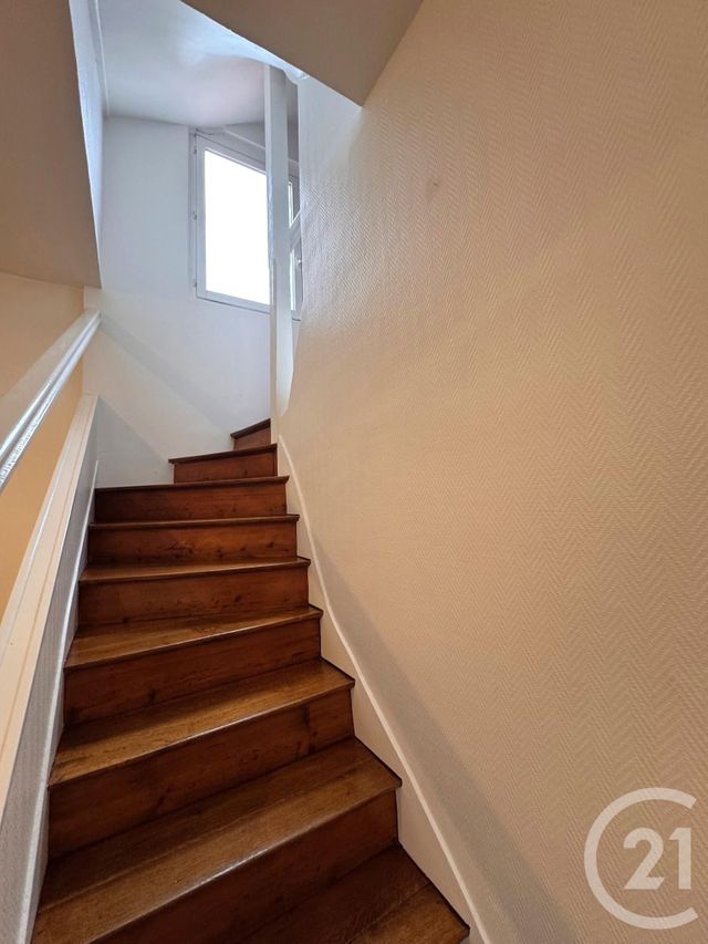 Maison &agrave; louer - 4 pi&egrave;ces - 96,37 m2 - Noyon - 60 - PICARDIE