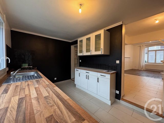 Maison &agrave; louer - 4 pi&egrave;ces - 96,37 m2 - Noyon - 60 - PICARDIE