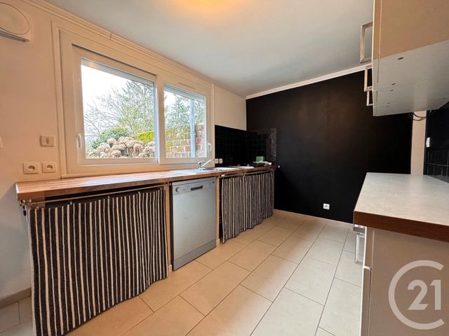Maison &agrave; louer - 4 pi&egrave;ces - 96,37 m2 - Noyon - 60 - PICARDIE