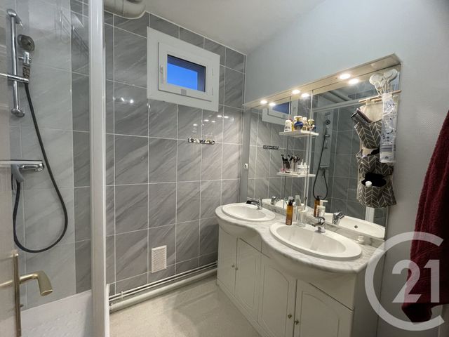 Appartement F3 &agrave; louer - 3 pi&egrave;ces - 67,48 m2 - Le Passage - 47 - AQUITAINE