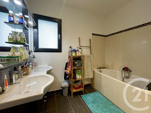 Maison à louer - 5 pièces - 126 m2 - La Croix Blanche - 47 - AQUITAINE