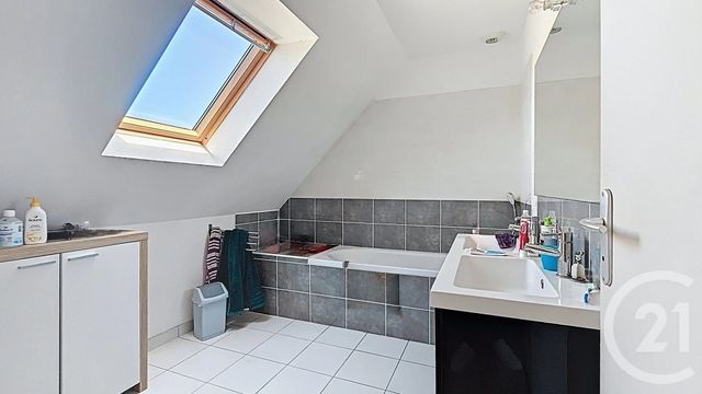 Maison à vendre - 6 pièces - 93,74 m2 - Plouagat - 22 - BRETAGNE