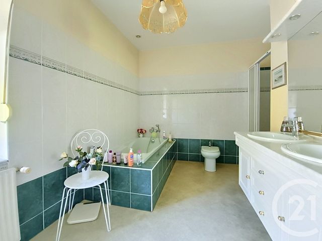 Maison &agrave; vendre - 5 pi&egrave;ces - 141,75 m2 - Chatelaudren - 22 - BRETAGNE