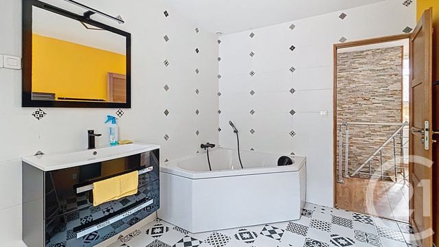 Maison &agrave; vendre - 6 pi&egrave;ces - 130 m2 - Chatelaudren - 22 - BRETAGNE