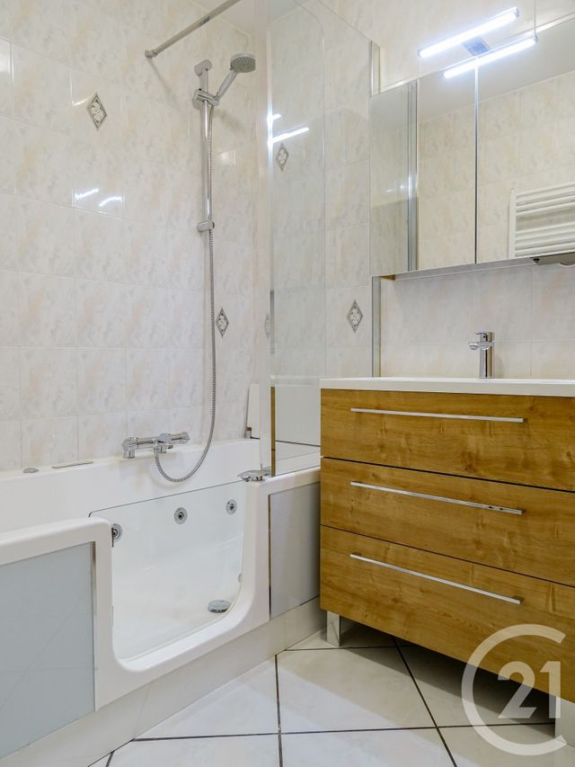 Appartement F4 &agrave; vendre - 4 pi&egrave;ces - 87 m2 - Lyon - 69007 - RHONE-ALPES