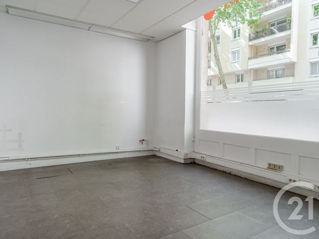 Local commercial à louer - 72.0 m2 - 69 - Rhone